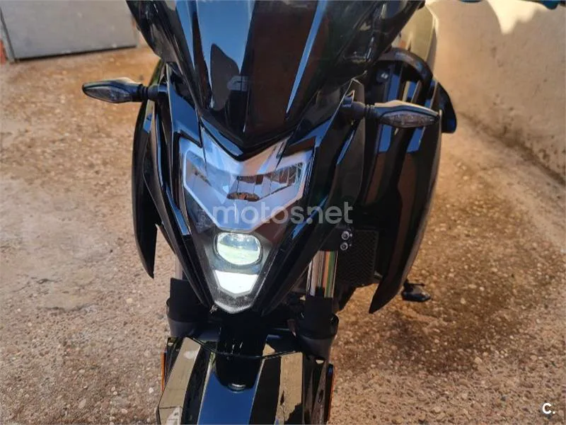 CFMOTO 650NK - Vista 14