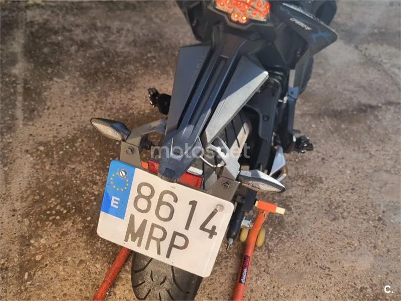 CFMOTO 650NK - Vista 15