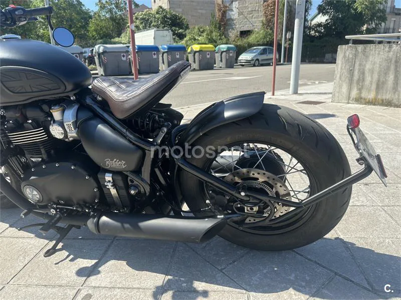 Triumph Bonneville Bobber - Vista 3