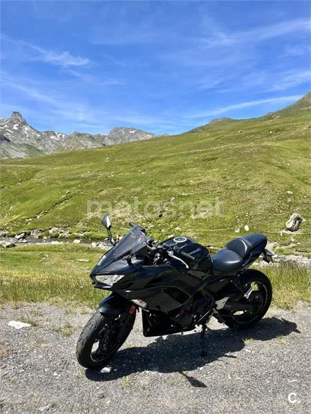 Kawasaki Ninja 650 - Vista 3
