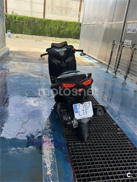 Yamaha XMAX 125 - Vista 4