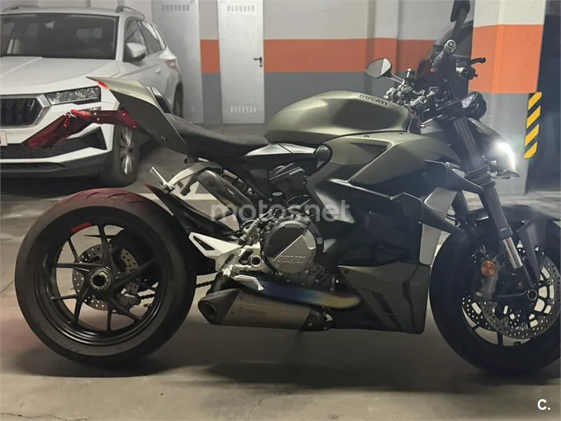 Ducati Streetfighter V2 - Vista 5