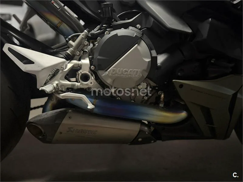 Ducati Streetfighter V2 - Vista 6