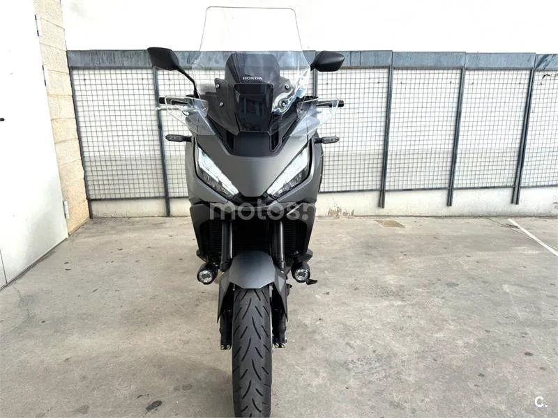 Honda NT1100 - Vista 3