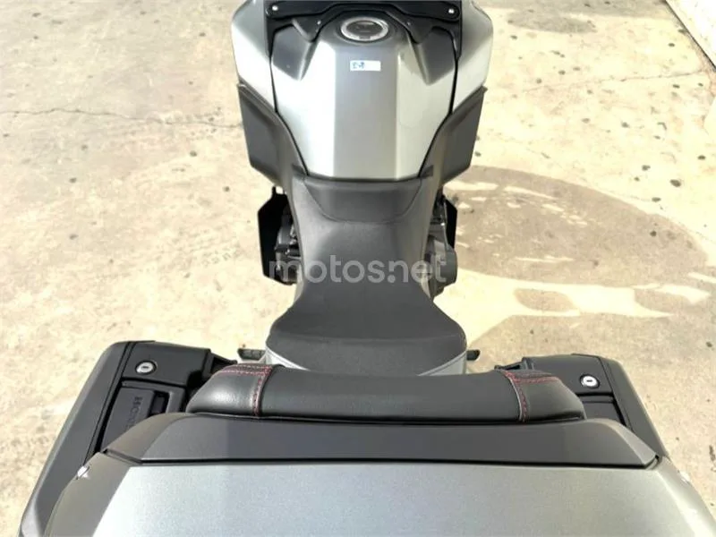 Honda NT1100 - Vista 4