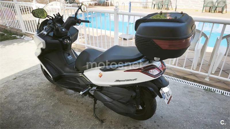 Kymco Super Dink 350 - Vista 3