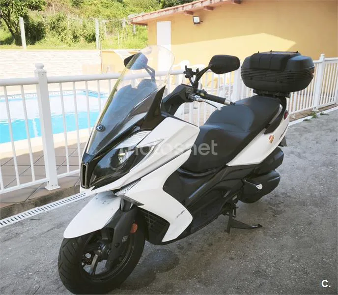 Kymco Super Dink 350 - Vista 5