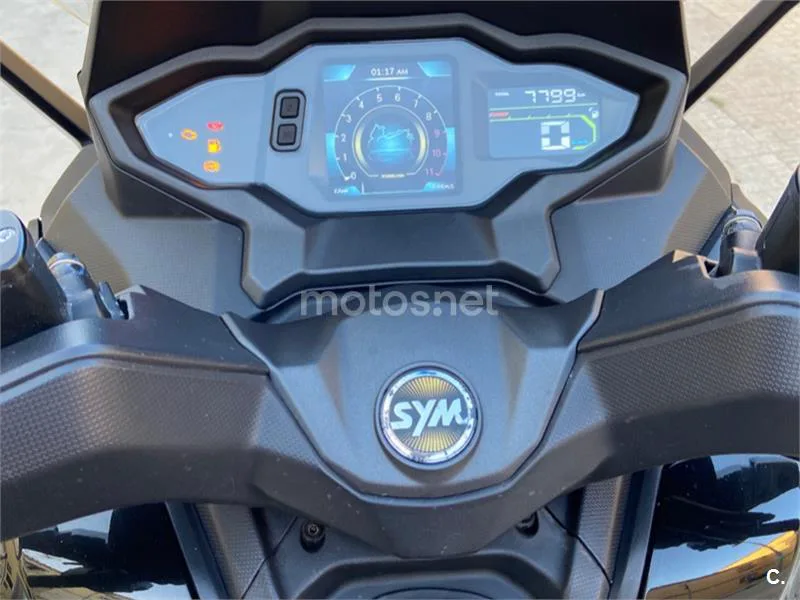 SYM Maxsym TL 500 - Vista 11