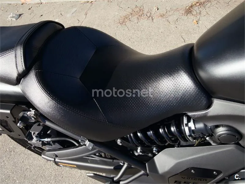 Kawasaki Vulcan S - Vista 11