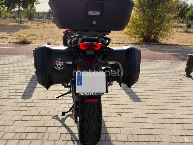 Ducati Multistrada V4 - Vista 4