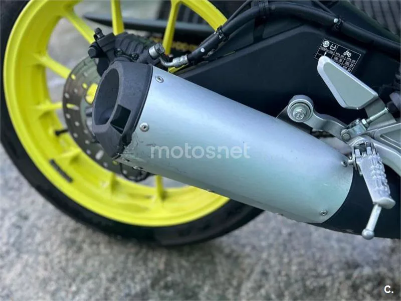 Yamaha MT-125 - Vista 8