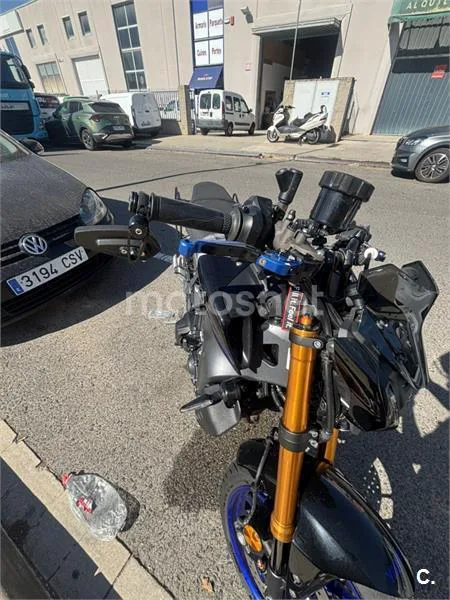Yamaha MT-09 - Vista 6