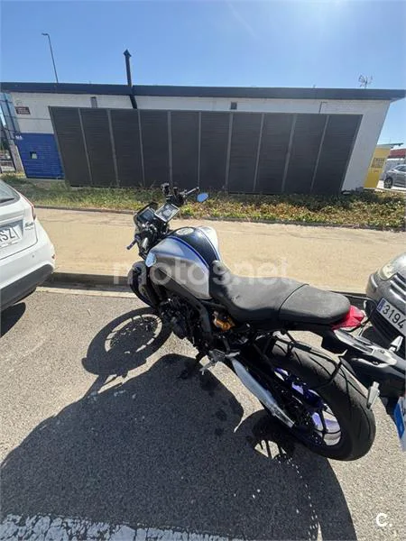 Yamaha MT-09 - Vista 7