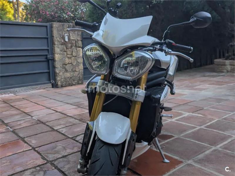 Triumph Speed Triple - Vista 7