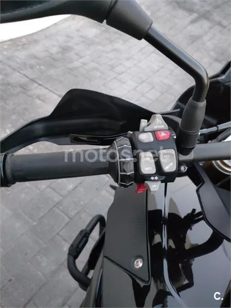 BMW S 1000 XR - Vista 3