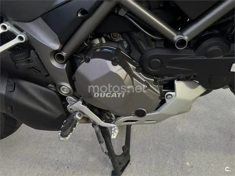 Ducati Multistrada - Vista 3