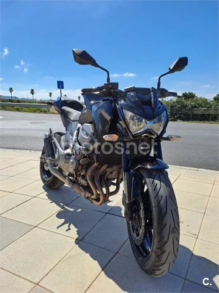 Kawasaki Z800 - Vista 13