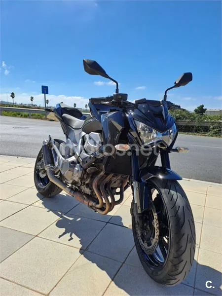 Kawasaki Z800 - Vista 14