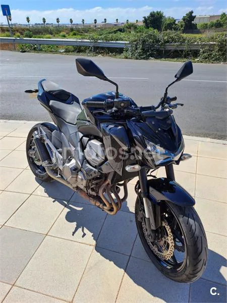 Kawasaki Z800 - Vista 5