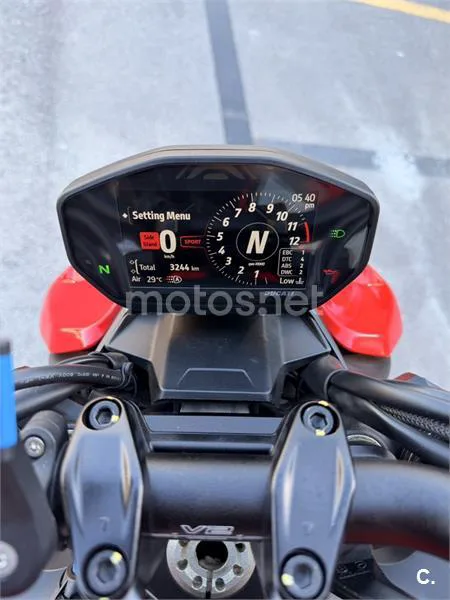 Ducati Streetfighter V2 - Vista 4