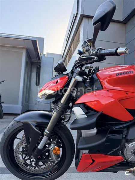 Ducati Streetfighter V2 - Vista 5