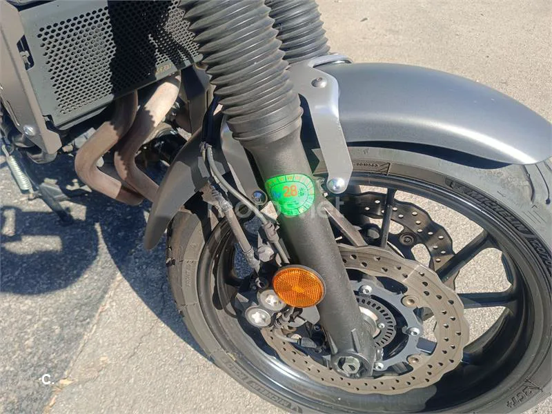 Yamaha XSR700 - Vista 8