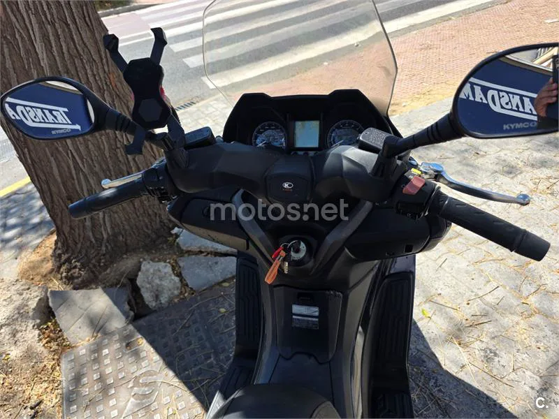 Kymco Grand Dink 300 - Vista 5