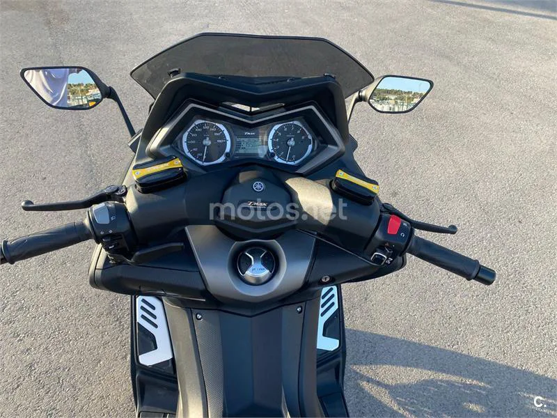 Yamaha TMAX 530 - Vista 4