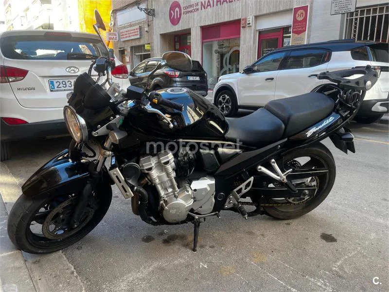 Suzuki Bandit 650 - Vista 3