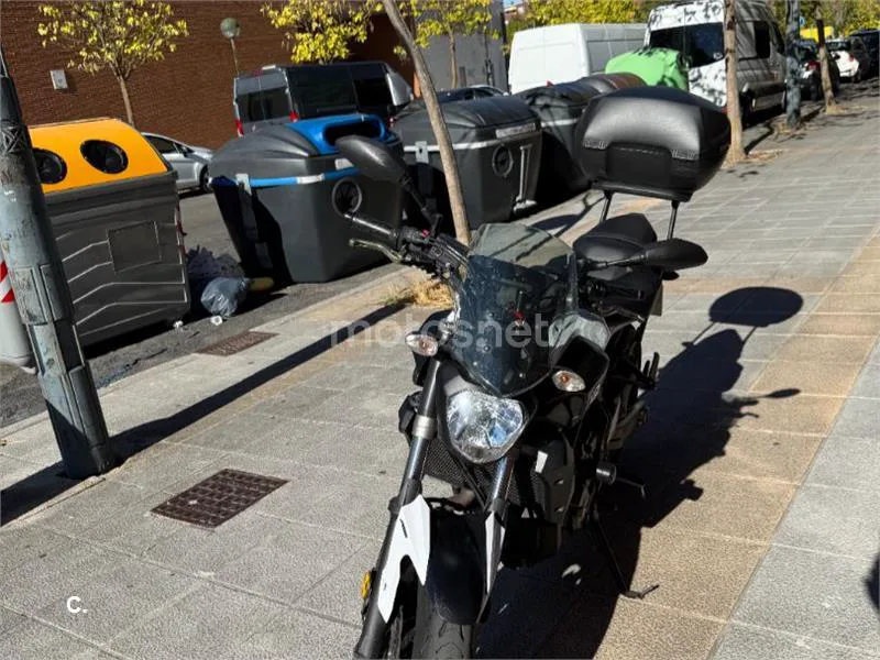 Yamaha MT-07 - Vista 3