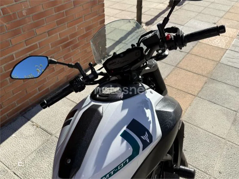 Yamaha MT-07 - Vista 4