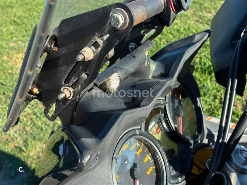 Suzuki V-Strom 650 - Vista 7
