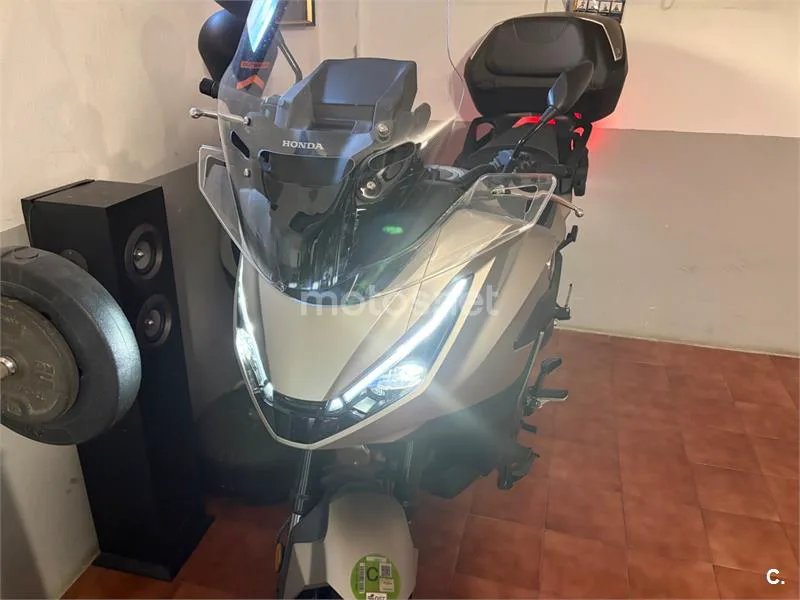 Honda NT1100 - Vista 4
