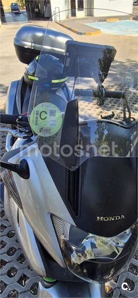 Honda NT700V Deauville - Vista 13