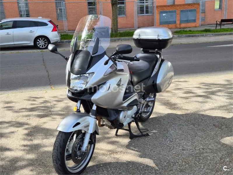 Honda NT700V Deauville - Vista 4