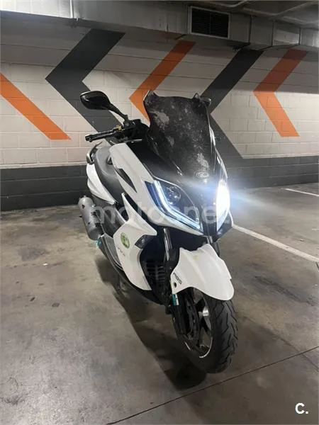 Kymco K-XCT 300i 1500 € 2015 Madrid - 1