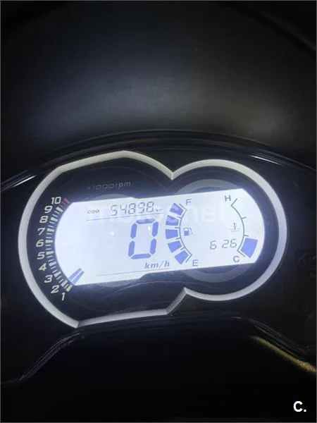 Kymco K-XCT 300i - Vista 5