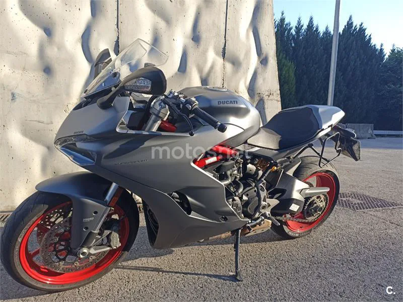 Ducati SuperSport - Vista 6