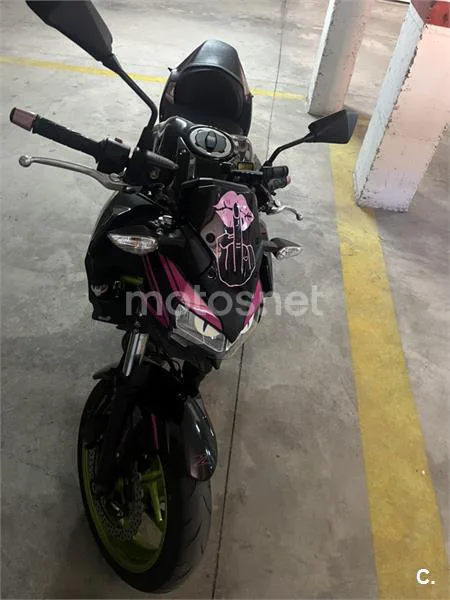 Kawasaki Z650 - Vista 3