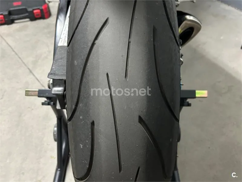 Suzuki GSX-R600 - Vista 7