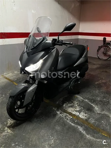 Yamaha XMAX 400 - Vista 5