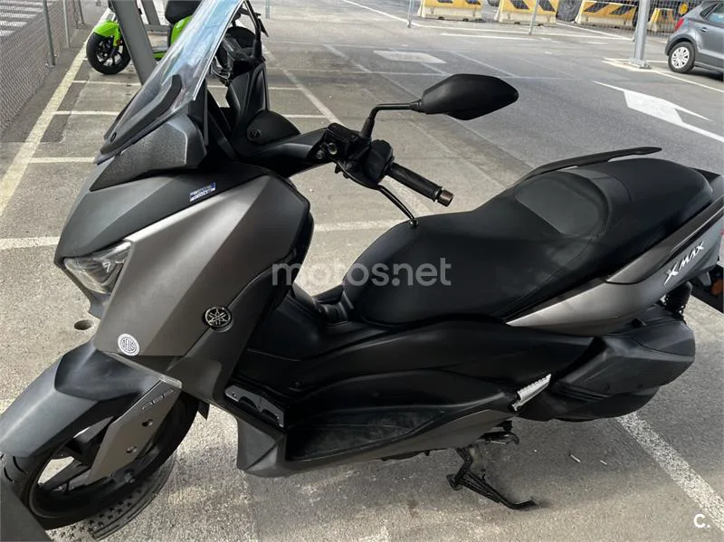 Yamaha XMAX 400 - Vista 10