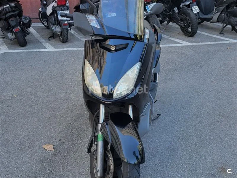 Yamaha XMAX 250 - Vista 3