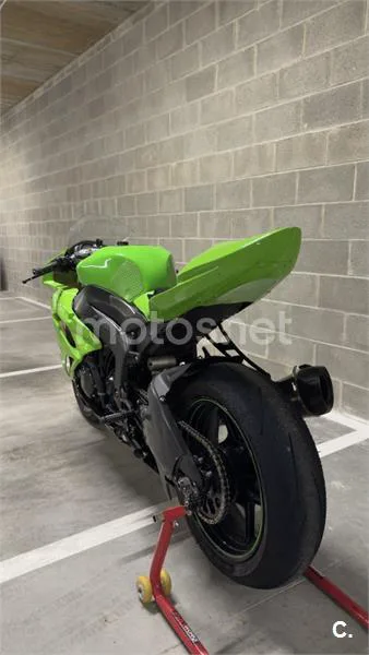 Kawasaki Ninja ZX-6R - Vista 5