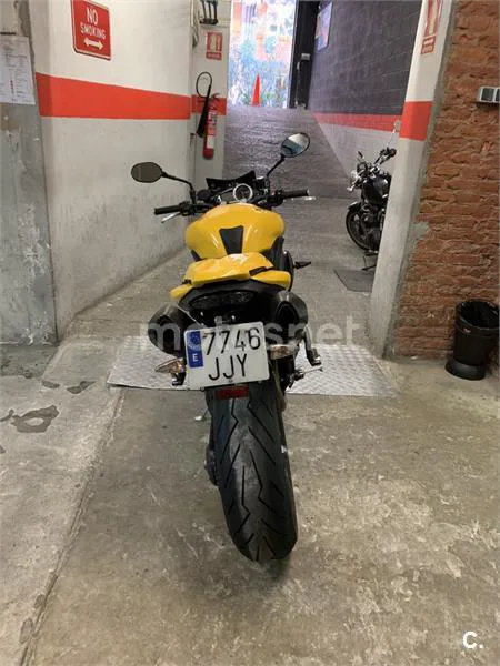 Triumph Speed Triple - Vista 4