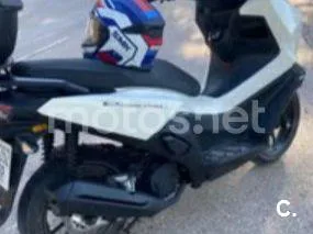 Kymco Sky Town 125 - Vista 4
