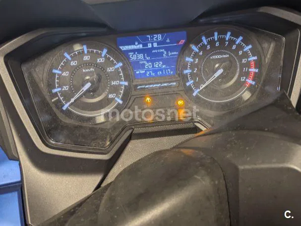 Honda Forza 125 - Vista 4