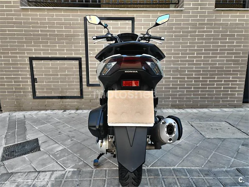 Honda PCX125 - Vista 5