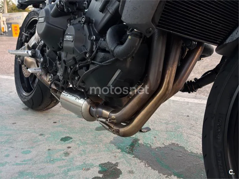 Yamaha MT-09 - Vista 13