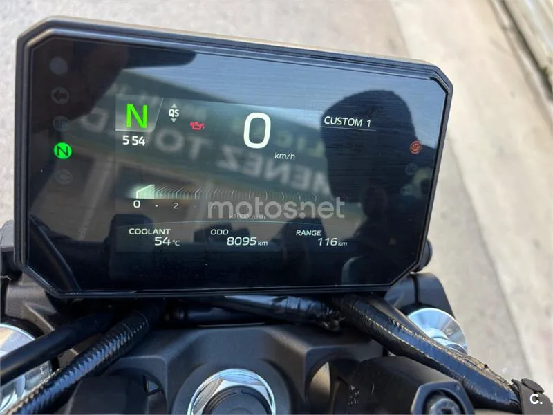Yamaha MT-09 - Vista 19